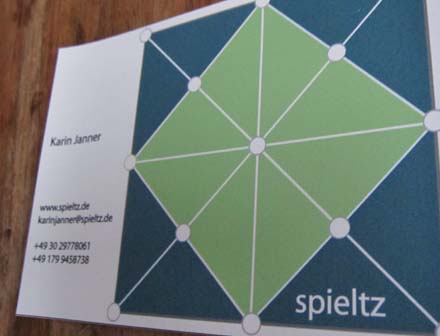 Spieltz-Visitenkarte-Reisespiel-Afrikanische-Mühle-blau